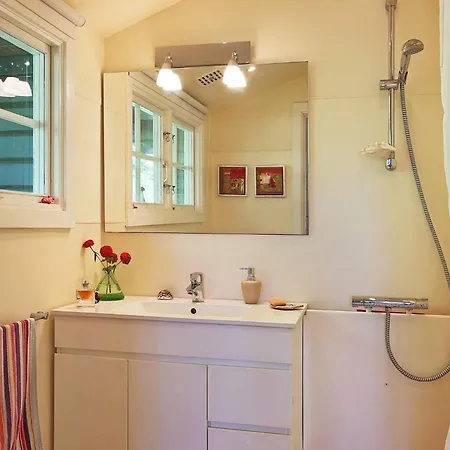 5 Person In Graested