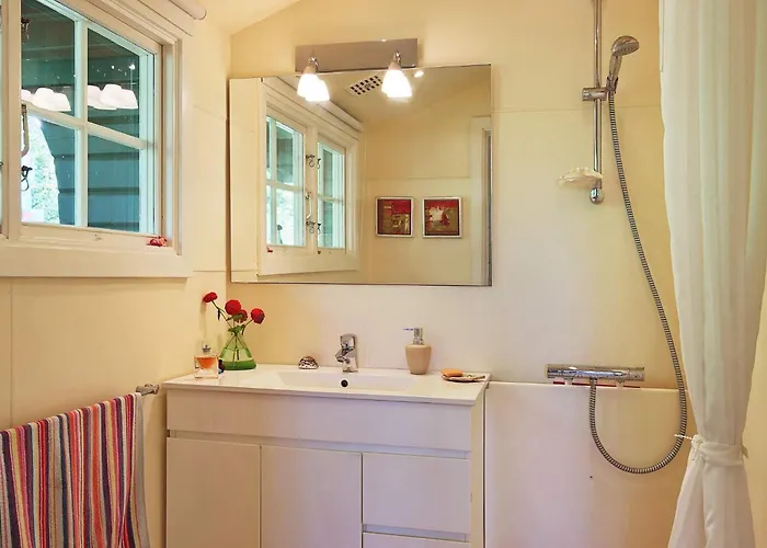 5 Person In Graested